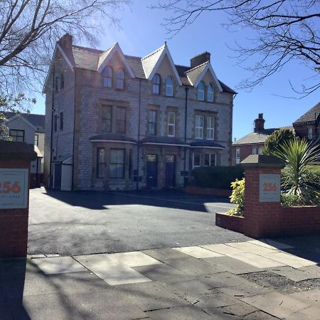 Jeffersons Abbey Road Serviced Apartments (Adults Only) バロー・イン・ファーネス エクステリア 写真