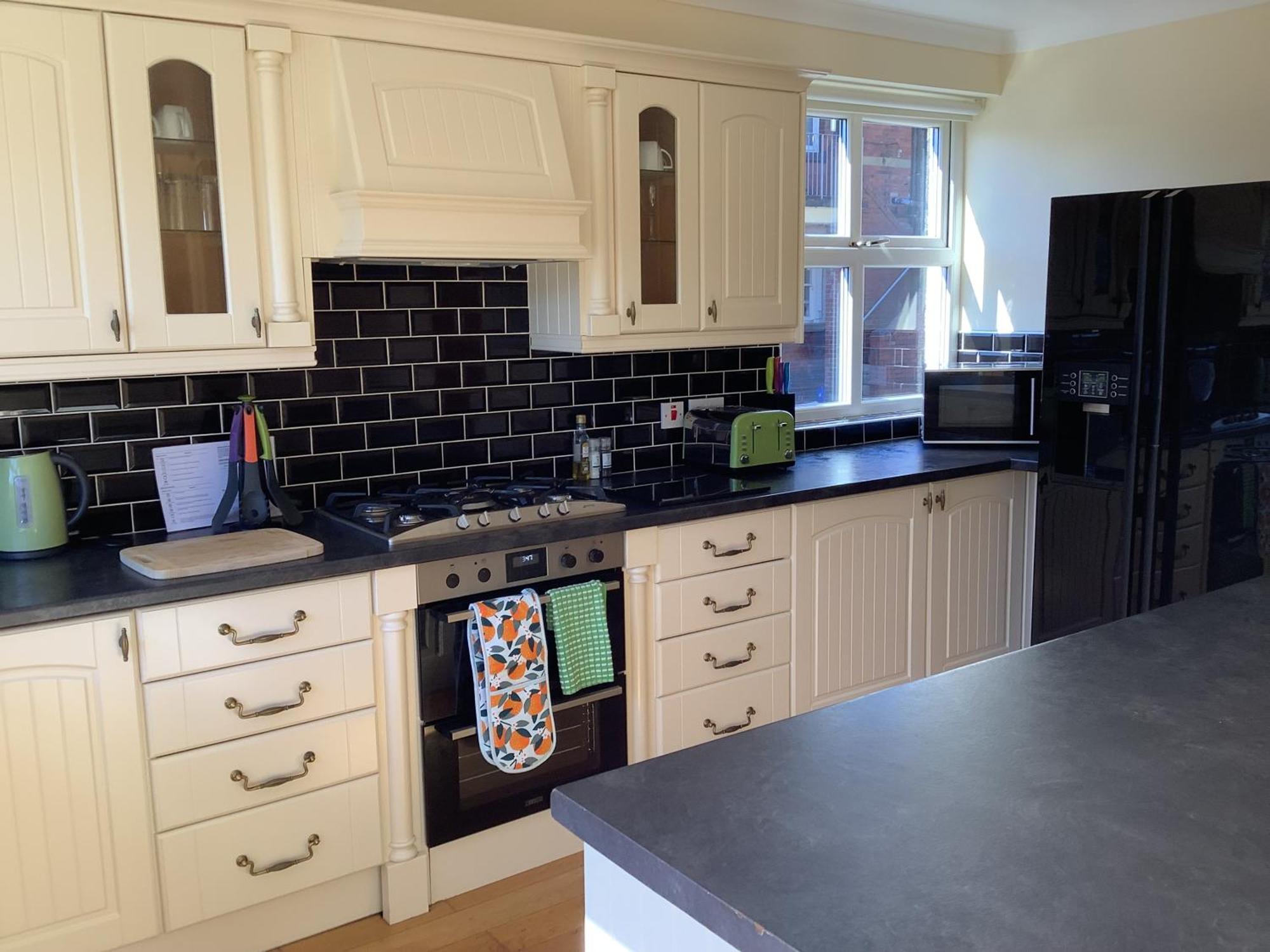 Jeffersons Abbey Road Serviced Apartments (Adults Only) バロー・イン・ファーネス エクステリア 写真