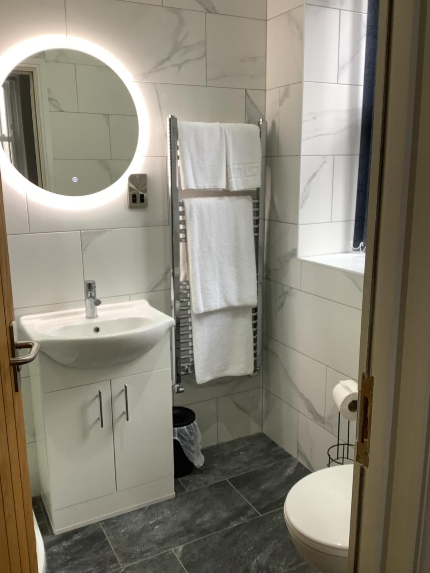 Jeffersons Abbey Road Serviced Apartments (Adults Only) バロー・イン・ファーネス エクステリア 写真