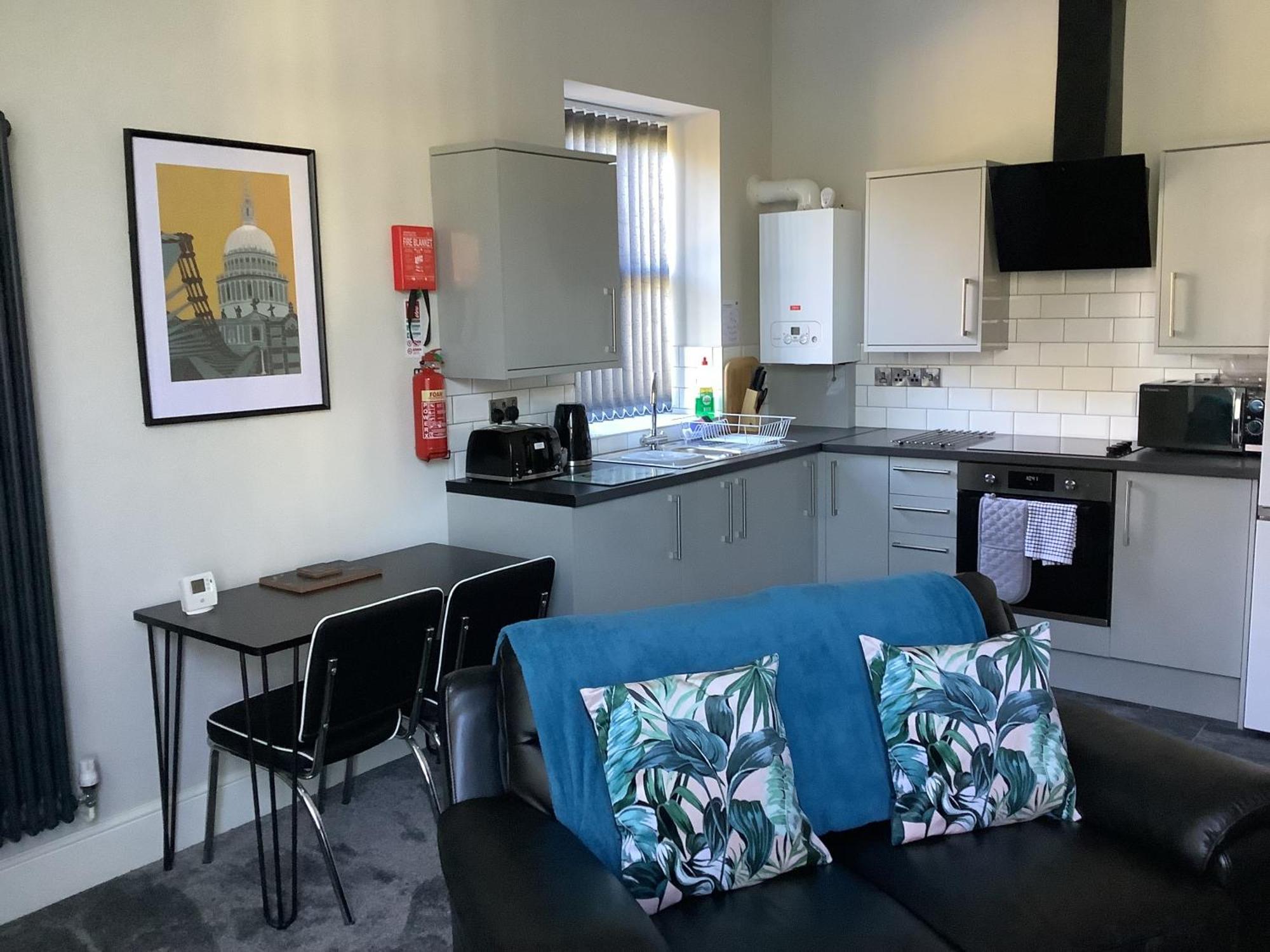 Jeffersons Abbey Road Serviced Apartments (Adults Only) バロー・イン・ファーネス エクステリア 写真